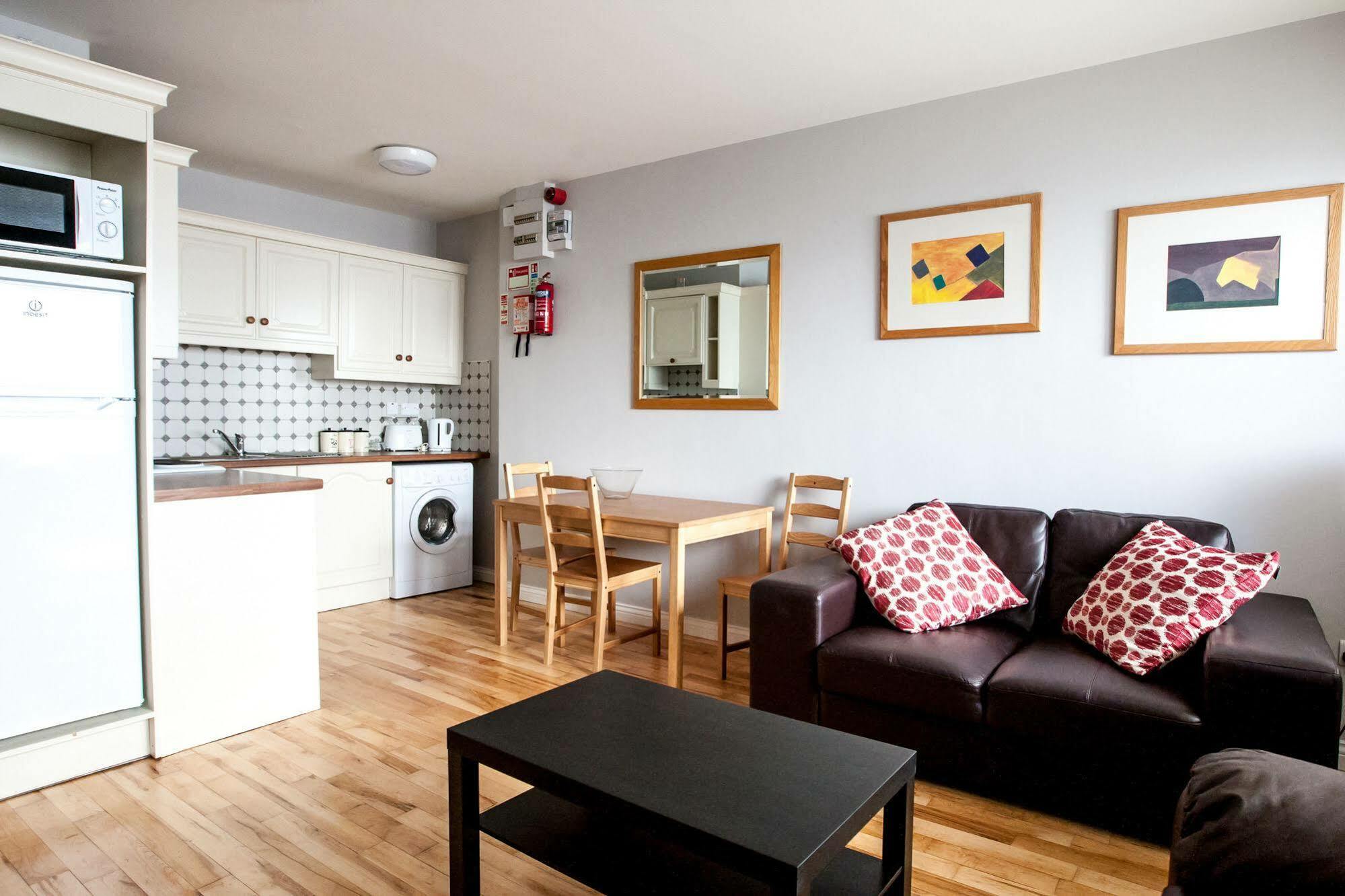 Dominick Street Apartments Galway Ngoại thất bức ảnh