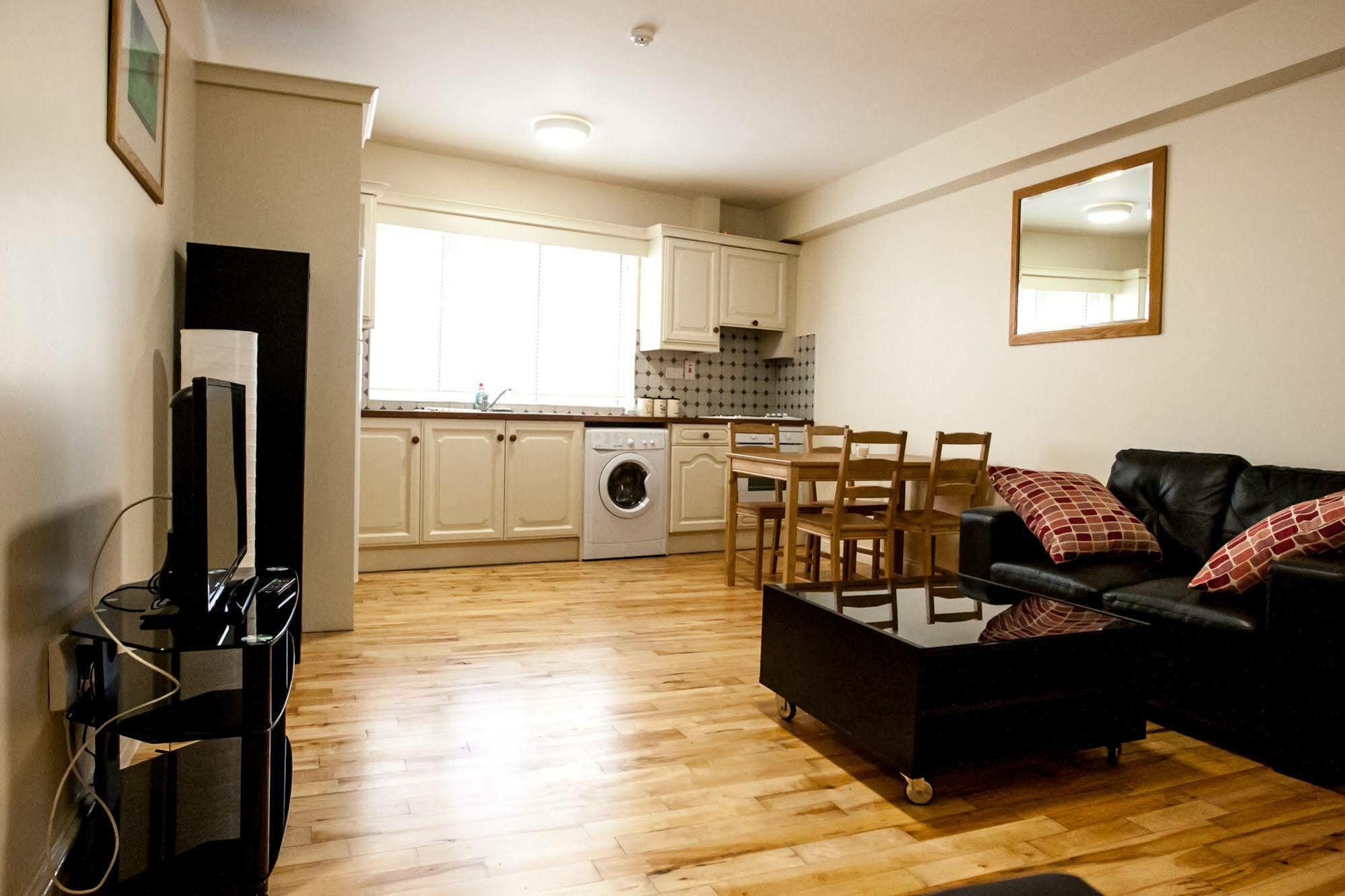Dominick Street Apartments Galway Ngoại thất bức ảnh