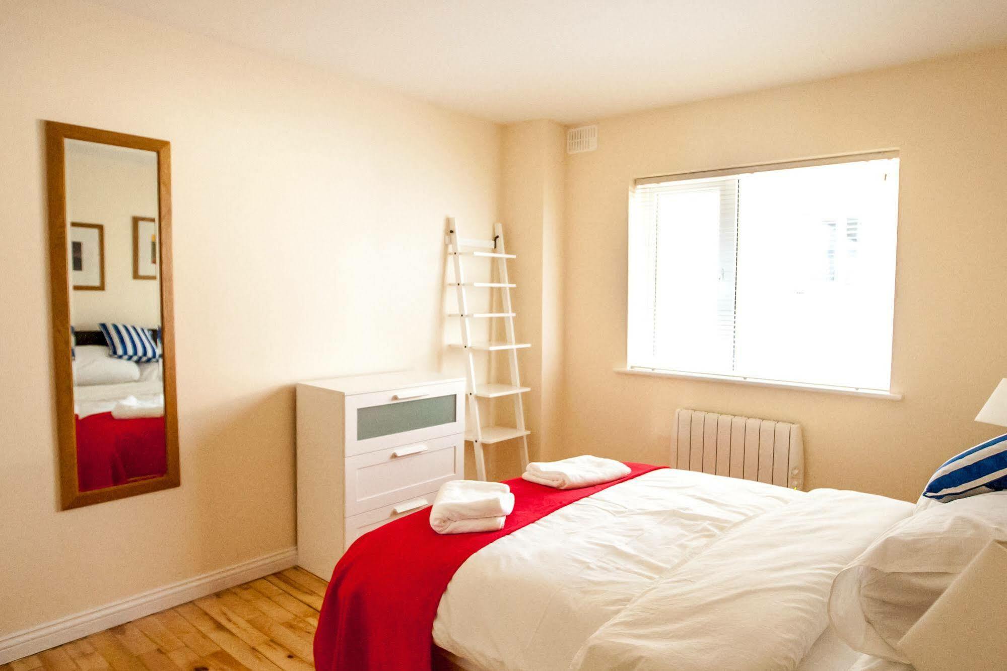 Dominick Street Apartments Galway Ngoại thất bức ảnh